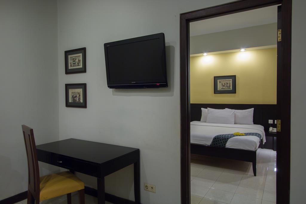 Hotel Quirin سيمارانغ الغرفة الصورة