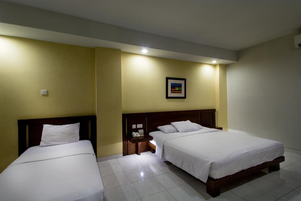 Hotel Quirin سيمارانغ الغرفة الصورة